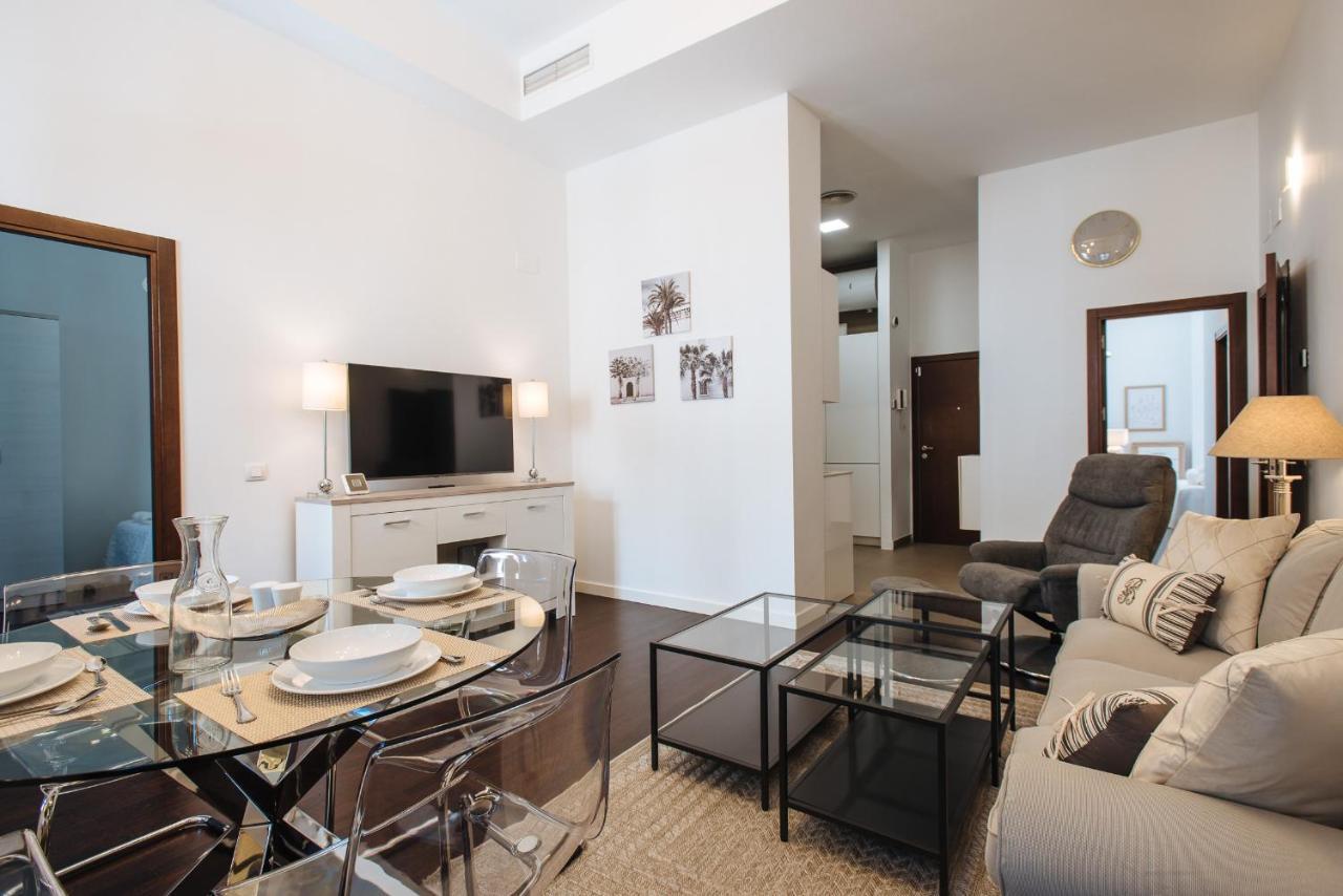 Apartamento Puerta Real - Free Parking Σεβίλλη Εξωτερικό φωτογραφία