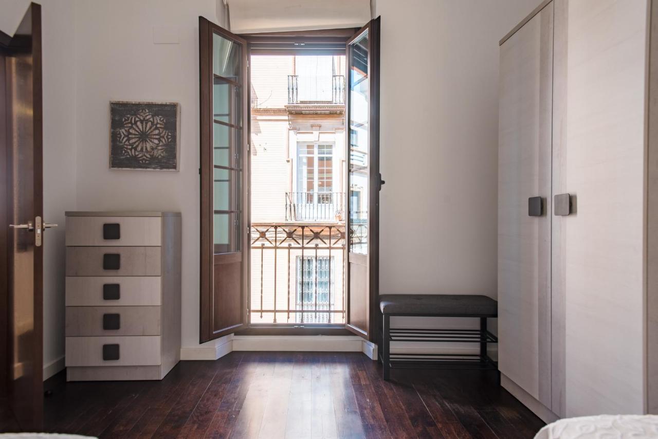 Apartamento Puerta Real - Free Parking Σεβίλλη Εξωτερικό φωτογραφία